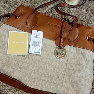 MICHAEL KORS PURSE LIKE NEW!!